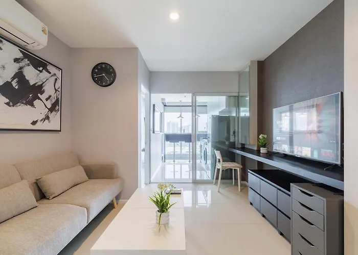 Downtown Spacious Luxury Bkk- 5 Mins Bts Апартаменты *