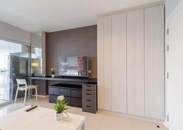 Downtown Spacious Luxury Bkk- 5 Mins Bts Апартаменты