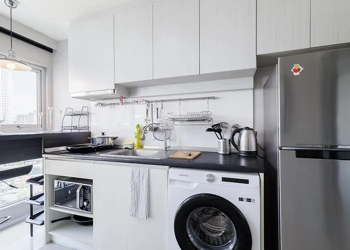 Апартаменты Downtown Spacious Luxury Bkk- 5 Mins Bts Бангкок
