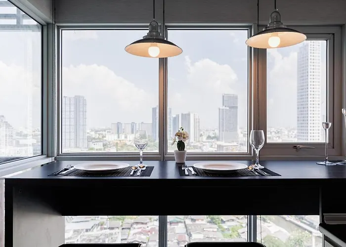 Downtown Spacious Luxury Bkk- 5 Mins Bts Апартаменты Бангкок