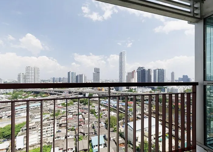 Downtown Spacious Luxury Bkk- 5 Mins Bts Апартаменты Бангкок
